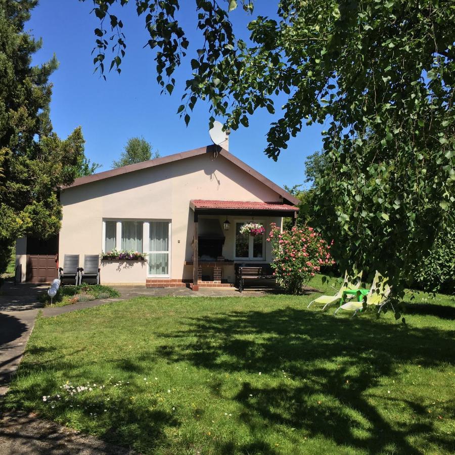 Domek Letni Na Wakacje W Rumi Rumia Esterno foto